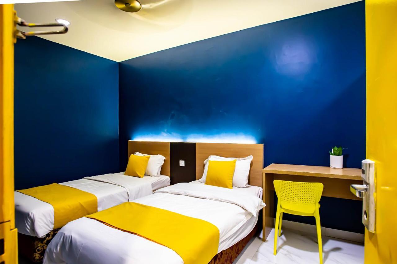 Beez Hotel Куала Лумпур Екстериор снимка