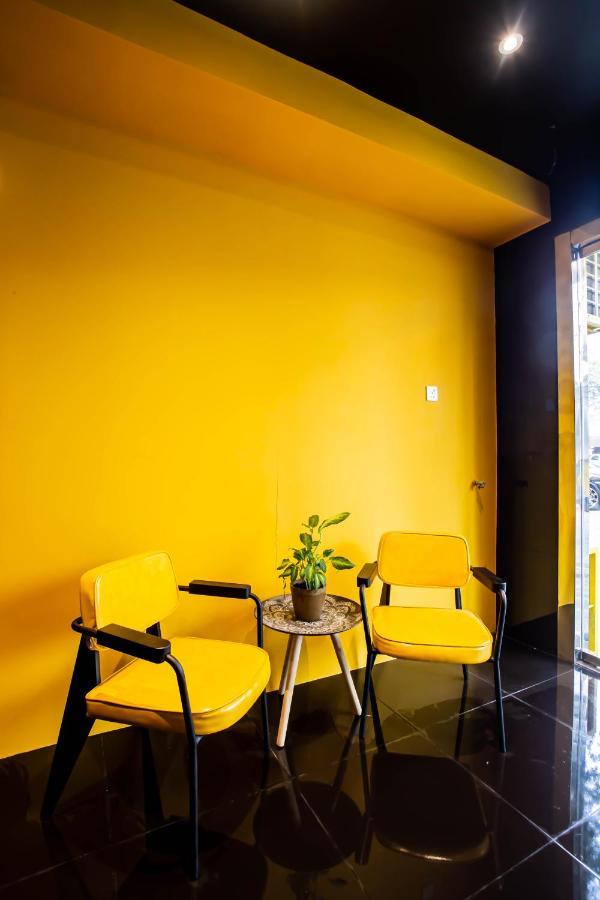 Beez Hotel Куала Лумпур Екстериор снимка