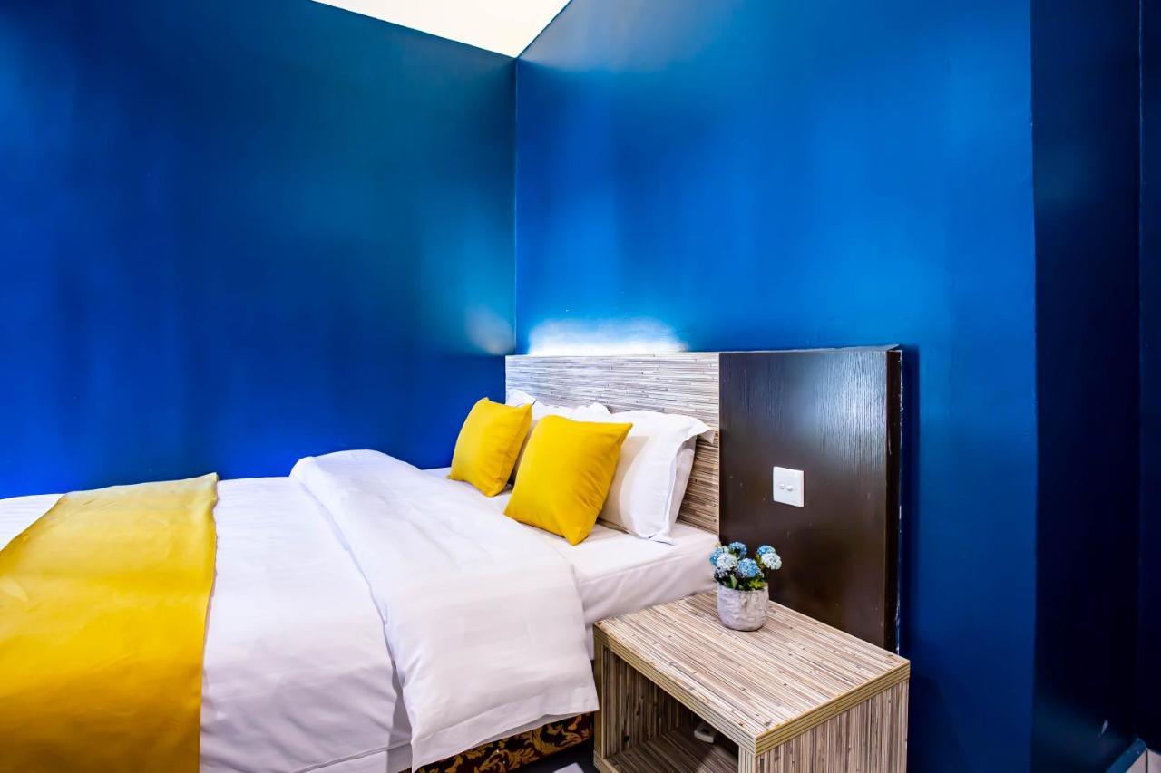 Beez Hotel Куала Лумпур Екстериор снимка