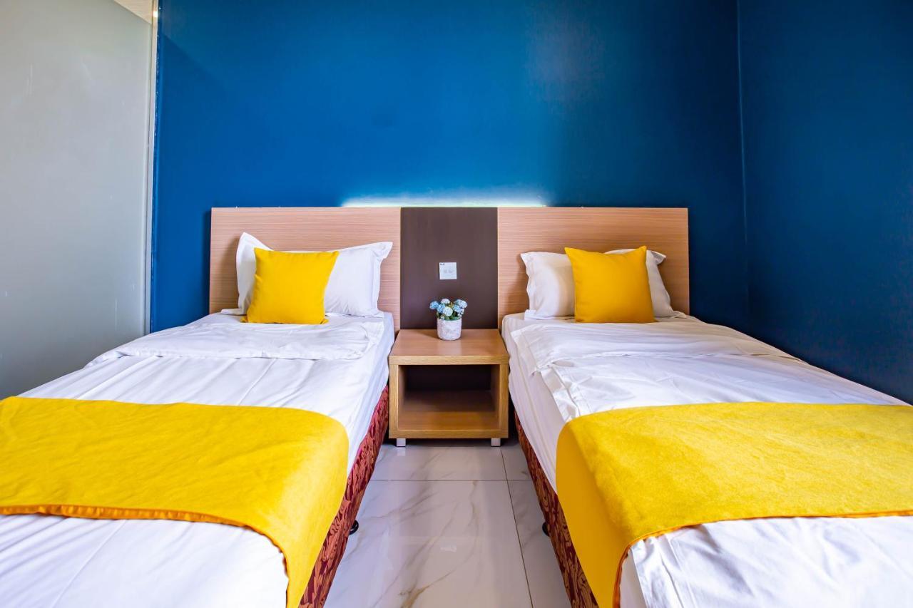 Beez Hotel Куала Лумпур Екстериор снимка